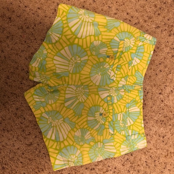 Lilly Pulitzer Citrus Shell Print Callahan - Picture 3 of 4